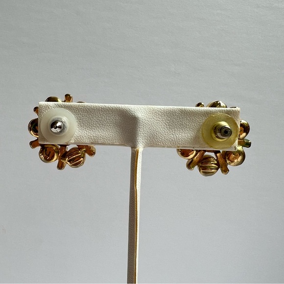 Vintage Faux Pearl Cluster Earrings - Picture 3 of 4